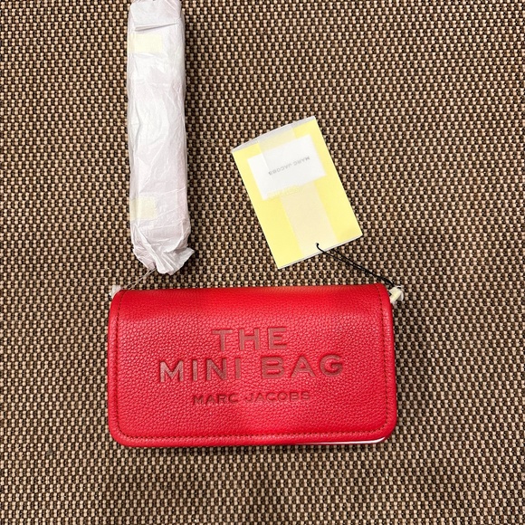 MARC JACOBS THE MINI LEATHER CROSSBODY TRUE RED - Picture 2 of 6